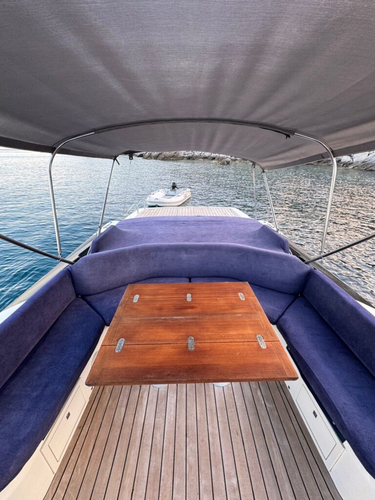 3b6838c4 497d 4637 B5fb F7b81bc49590