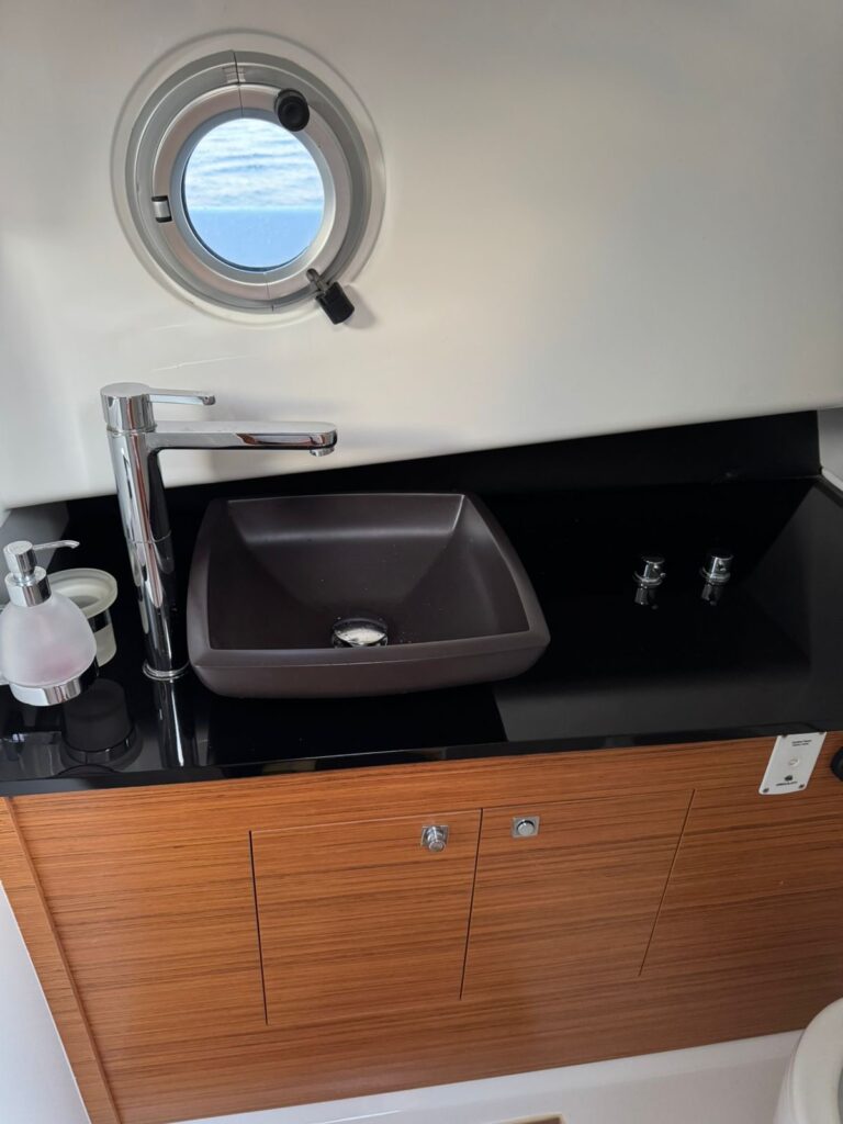 82772aa1 29a7 4d31 93cc 91330ec3b23a