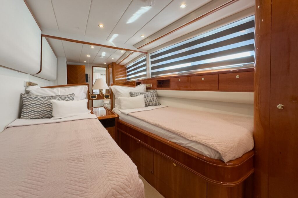 Atalanti Yatch White Lightning Investm (35)